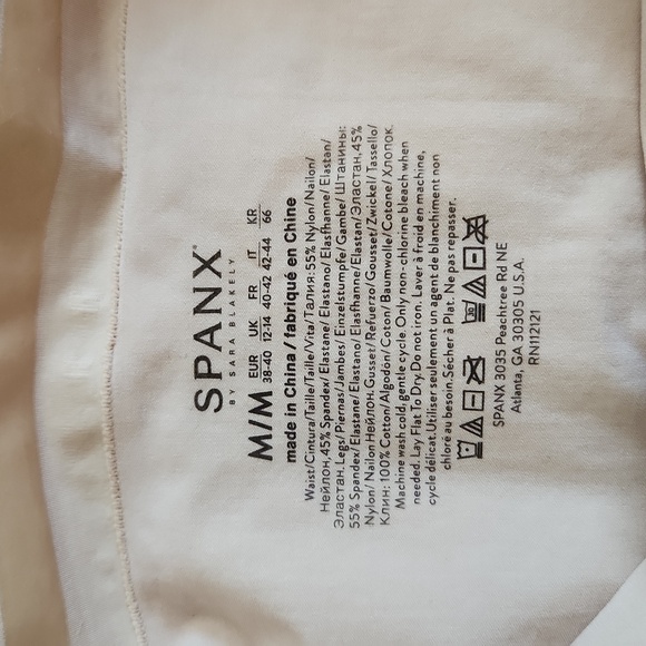 Spanx sculpting shorts - Picture 5 of 5